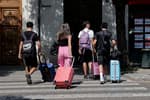 Los pisos turísticos reclaman 500 millones de euros al Estado por el fiasco judicial del registro único