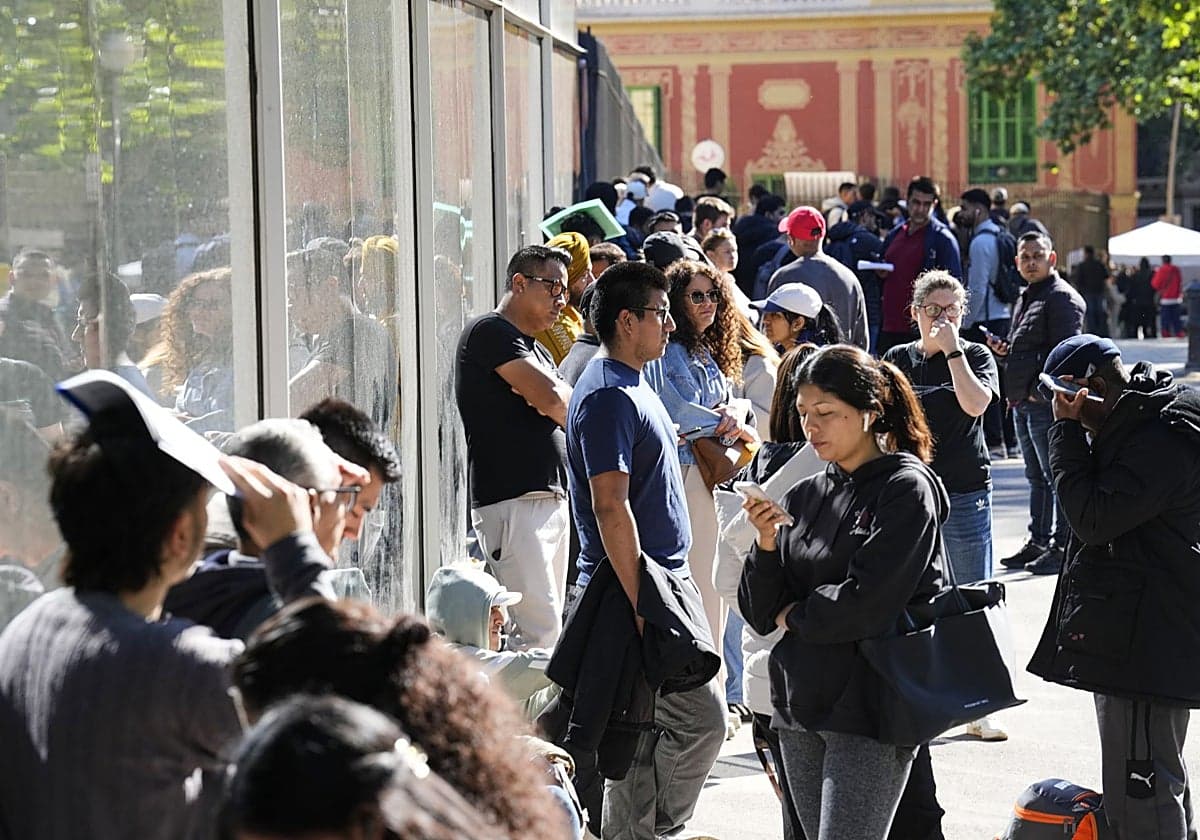 La regularización dispara la afiliación extranjera, que alcanza un nuevo récord con 3,5 millones de cotizantes