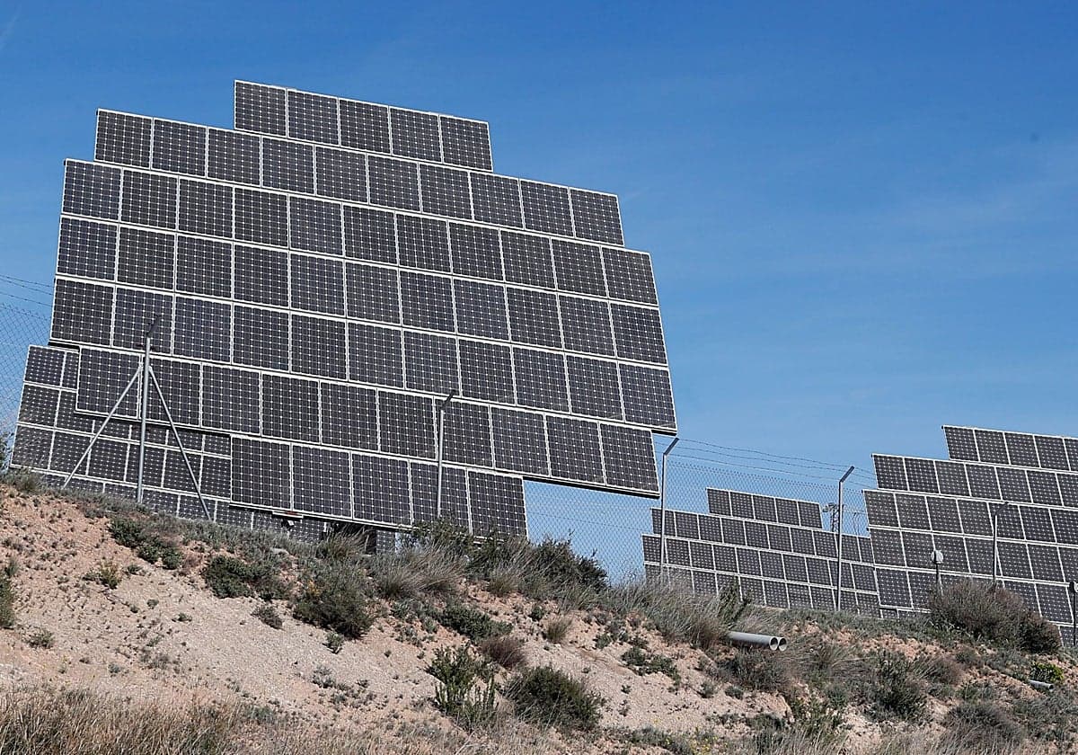 La demanda eléctrica vuelve a máximos de 2008 en pleno auge de la energía solar