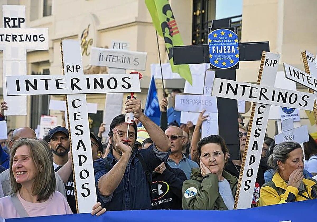 El Supremo «destierra» la figura del «indefinido no fijo» de la legislación y exige indemnizar a los interinos por los abusos