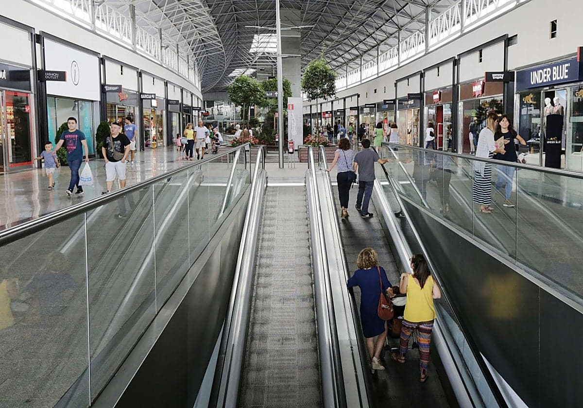 Un gigante inmobiliario europeo desembarca en España al comprar Megapark por más de 250 millones