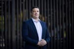 Paul Meaney, director de centros de datos de AWS en Europa: "Animamos al Gobierno a alinear su marco regulatorio con la UE para proteger la inversión"