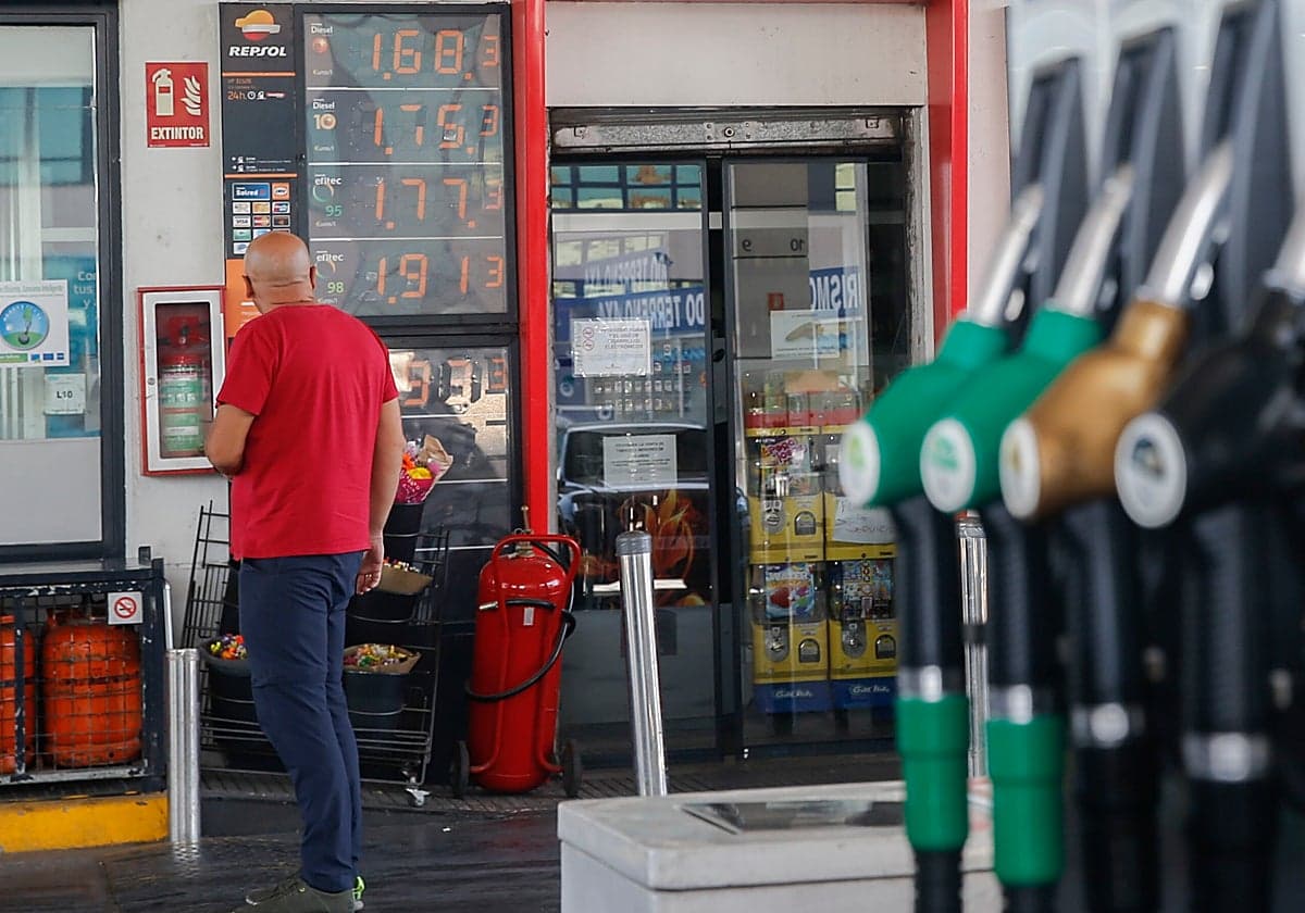 El fin de las rebajas fiscales a los carburantes dispara la inflación de Euskadi al 3,7%