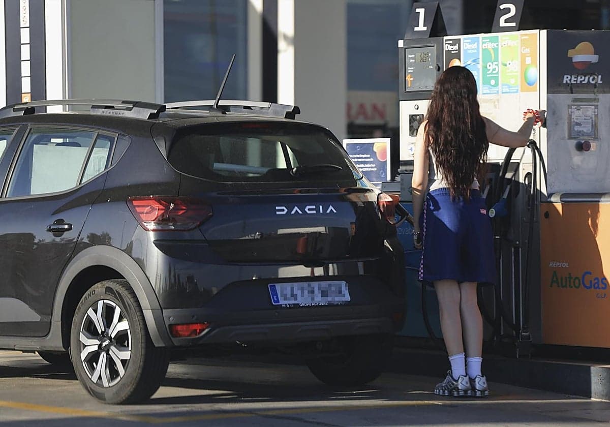 La rebaja fiscal al gasóleo se elevará en septiembre a 20 céntimos por litro