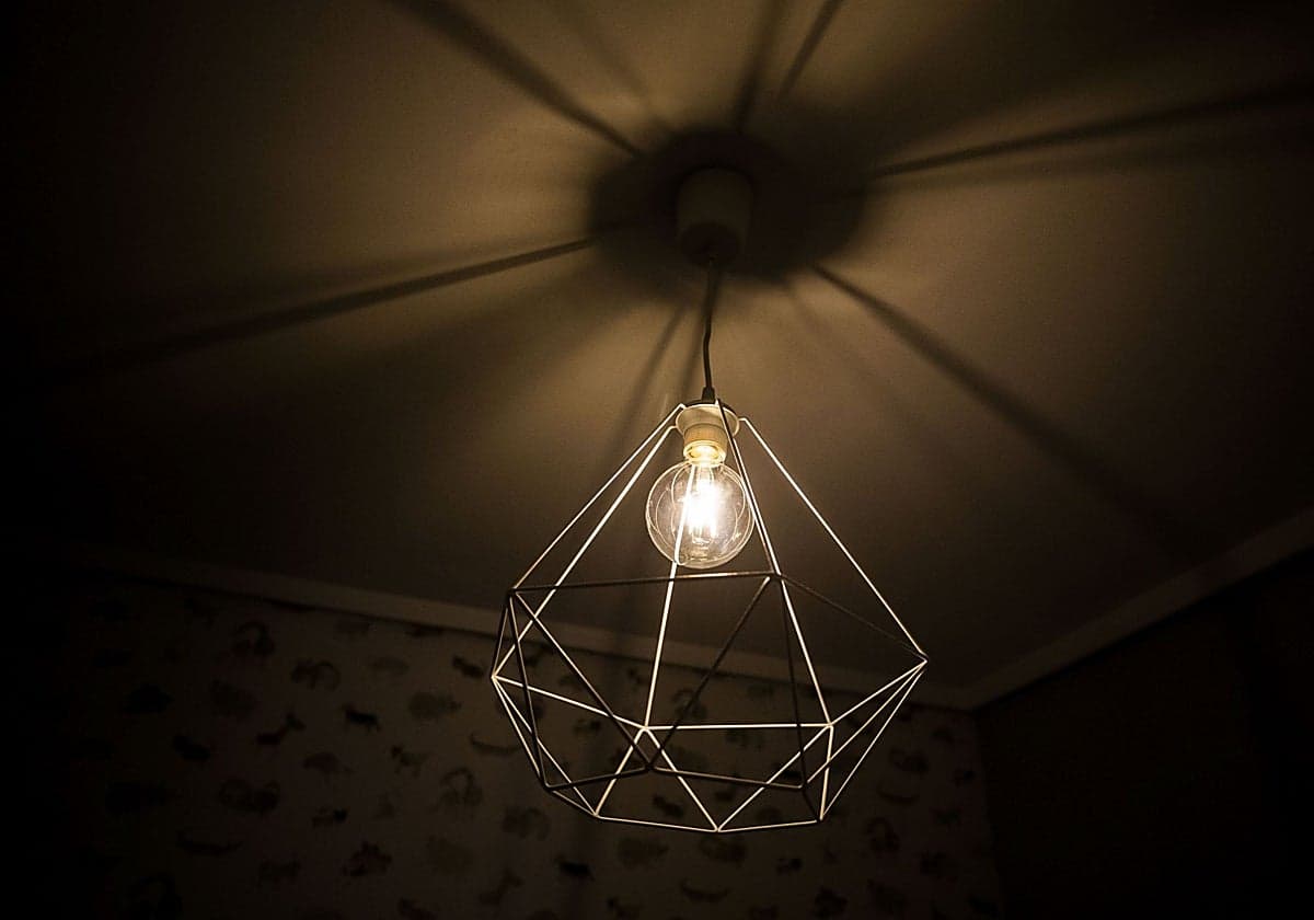 La luz se queda sin rebaja fiscal en noviembre