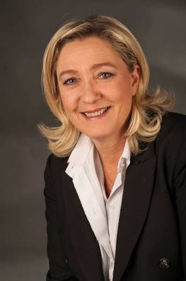 Francia, Le Pen inicia la carrera hacia el Elíseo: «Es una lucha contra las fuerzas del declive»