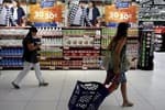 La marca propia conquista ya la mitad de la cesta en supermercados: "Ha dejado de ser la opción de ahorro para ser una manera de consumo habitual"