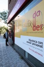 Las familias desploman sus peticiones de hipotecas: la banca cierra el grifo con condiciones más duras y rechaza más peticiones