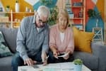 Confirmado por la Junta de Andalucía: los mayores de 65 años tienen derecho a estos descuentos y beneficios