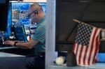 Wall Street abre con pérdidas ante la incertidumbre por el futuro de la IA