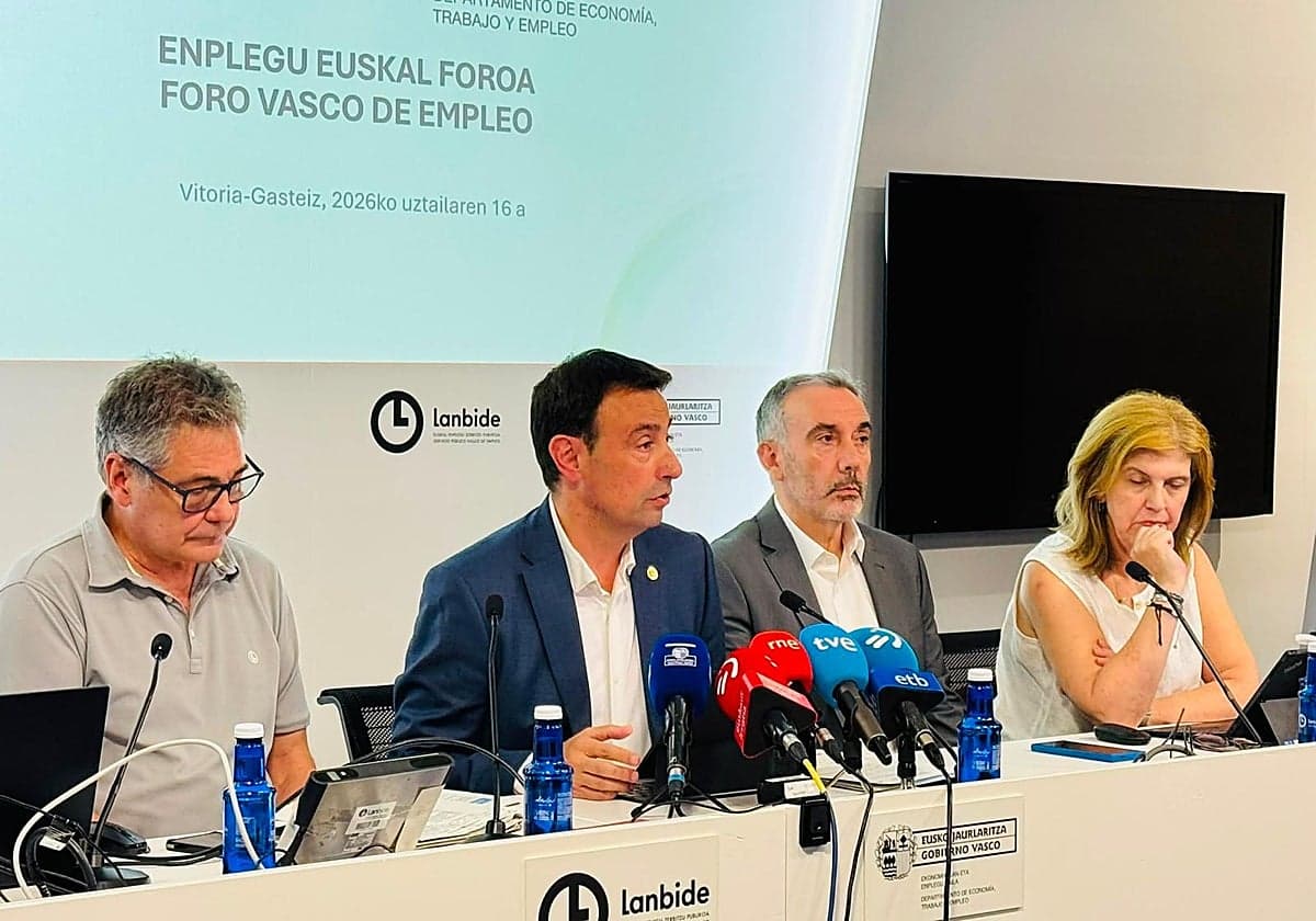 El Gobierno vasco pone en marcha su foro de empleo para reforzar la colaboración entre instituciones y agentes sociales