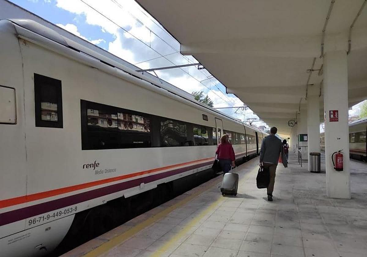 Los maquinistas de SEMAF convocan una huelga en Renfe el 29 de octubre
