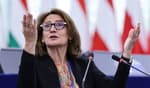 La UE permitirá emitir más CO2 a las empresas para no lastrar la competitividad y Ribera asume otra cesión en su agenda climática