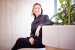 Laura Colón, presidenta de AstraZeneca: "La futura ley del medicamento: ¿Es perfecta para la industria? No. ¿Lo es para el Gobierno? Tampoco"