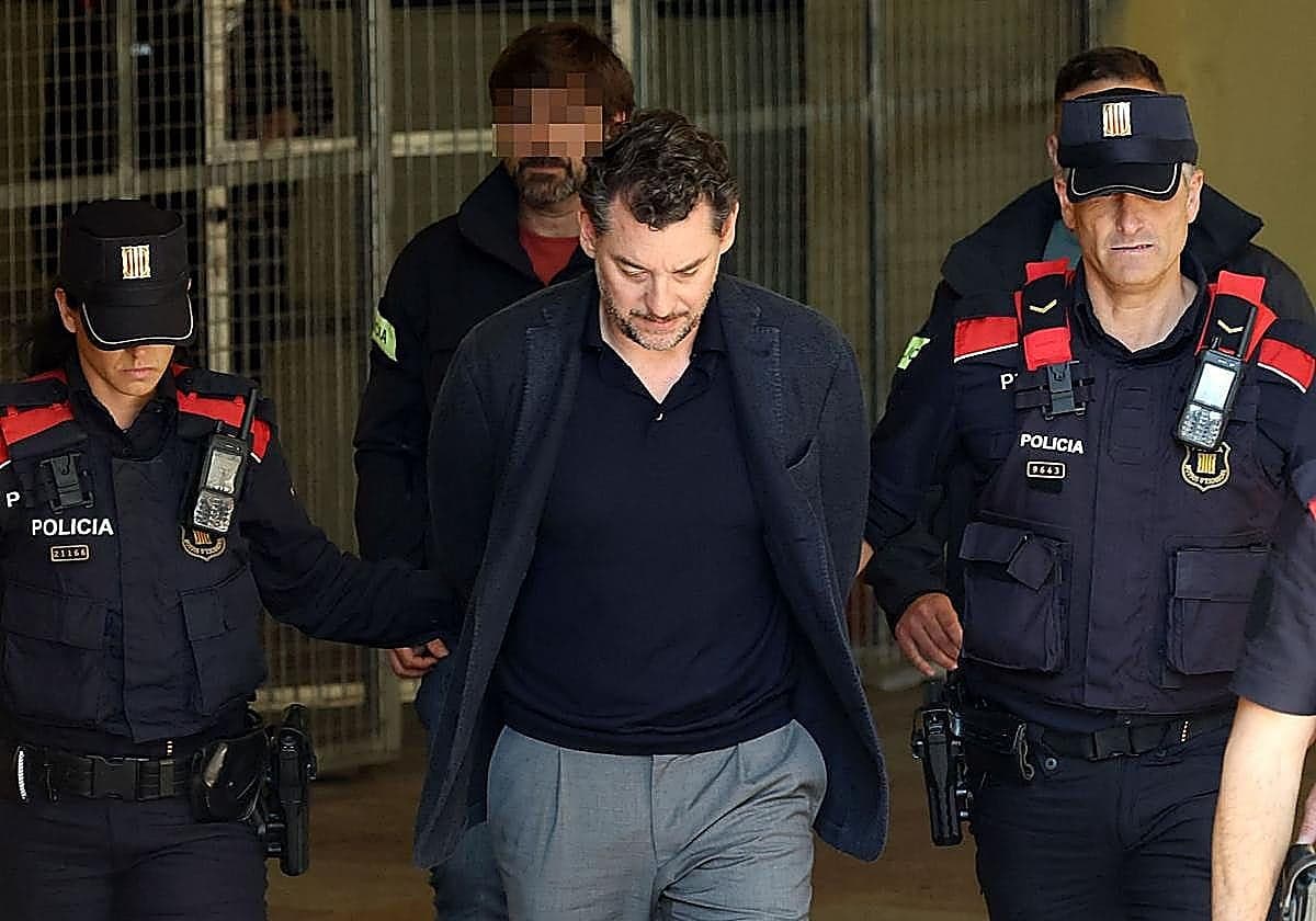 La defensa de Andic califica de «metafóricos» los mensajes sobre 'matar al padre' y los sitúa en el contexto de la terapia