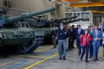 Defensa reactiva los pagos a Santa Bárbara por el mantenimiento de los Leopard y los obuses tras meses de parón y el deshielo con Indra