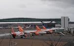 Un fallo técnico en el control de tráfico aéreo provoca más de 400 vuelos cancelados en Reino Unido