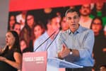 Sánchez carga a la factura del próximo Gobierno subidas a pensionistas y funcionarios que costarán más de 17.600 millones