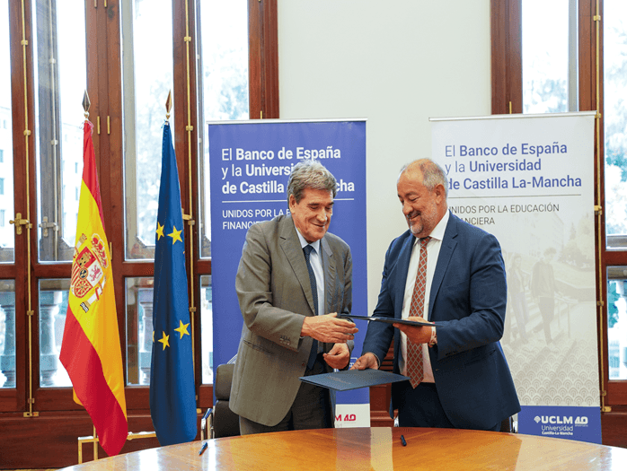 El gobernador del Banco de España y el rector de la Universidad de Castilla-La Mancha impulsan el nuevo programa universitario de educación financiera 