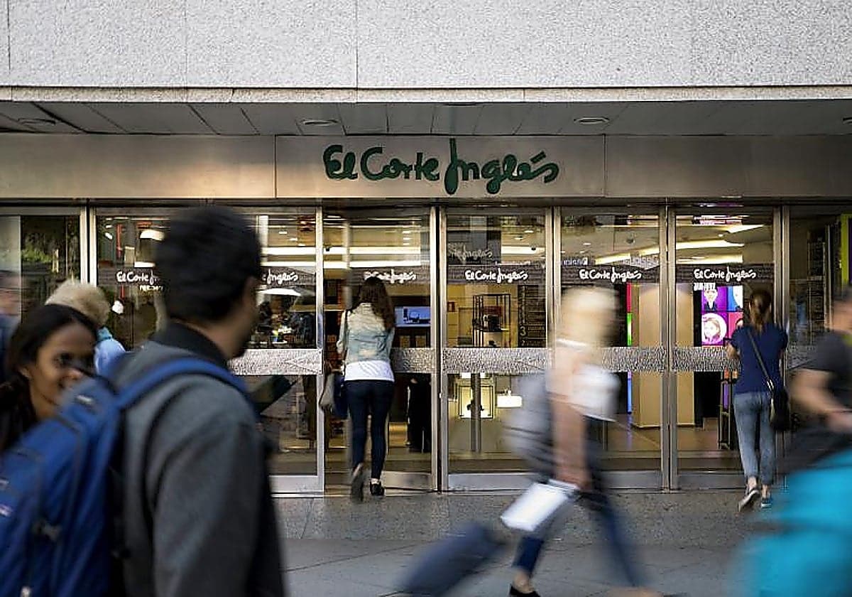 El Corte Inglés sella un acuerdo con Iberia para canjear Avios en las tiendas físicas y online del grupo