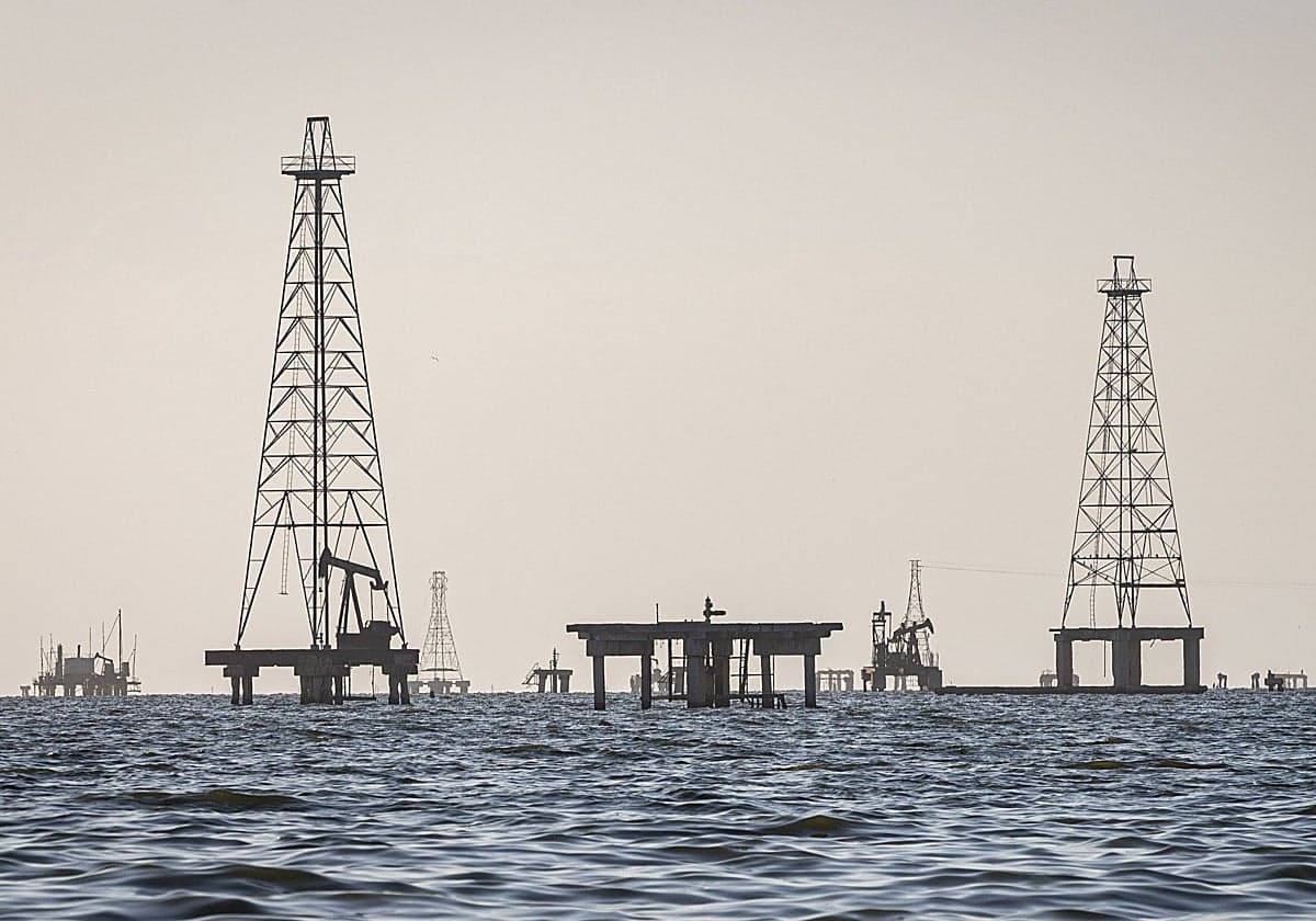 EE UU afianza su liderazgo como principal proveedor de petróleo de España