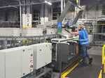 Para Walmart, sustituir a humanos por robots es una batalla multimillonaria