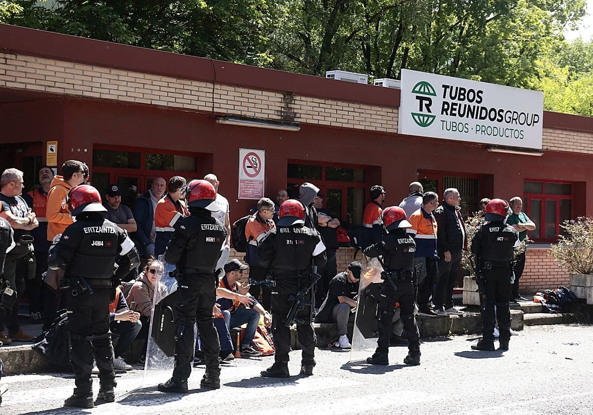 Los sindicatos de Tubos Reunidos en Trapagaran piden medidas a LAB contra un delegado sancionado por amenazas