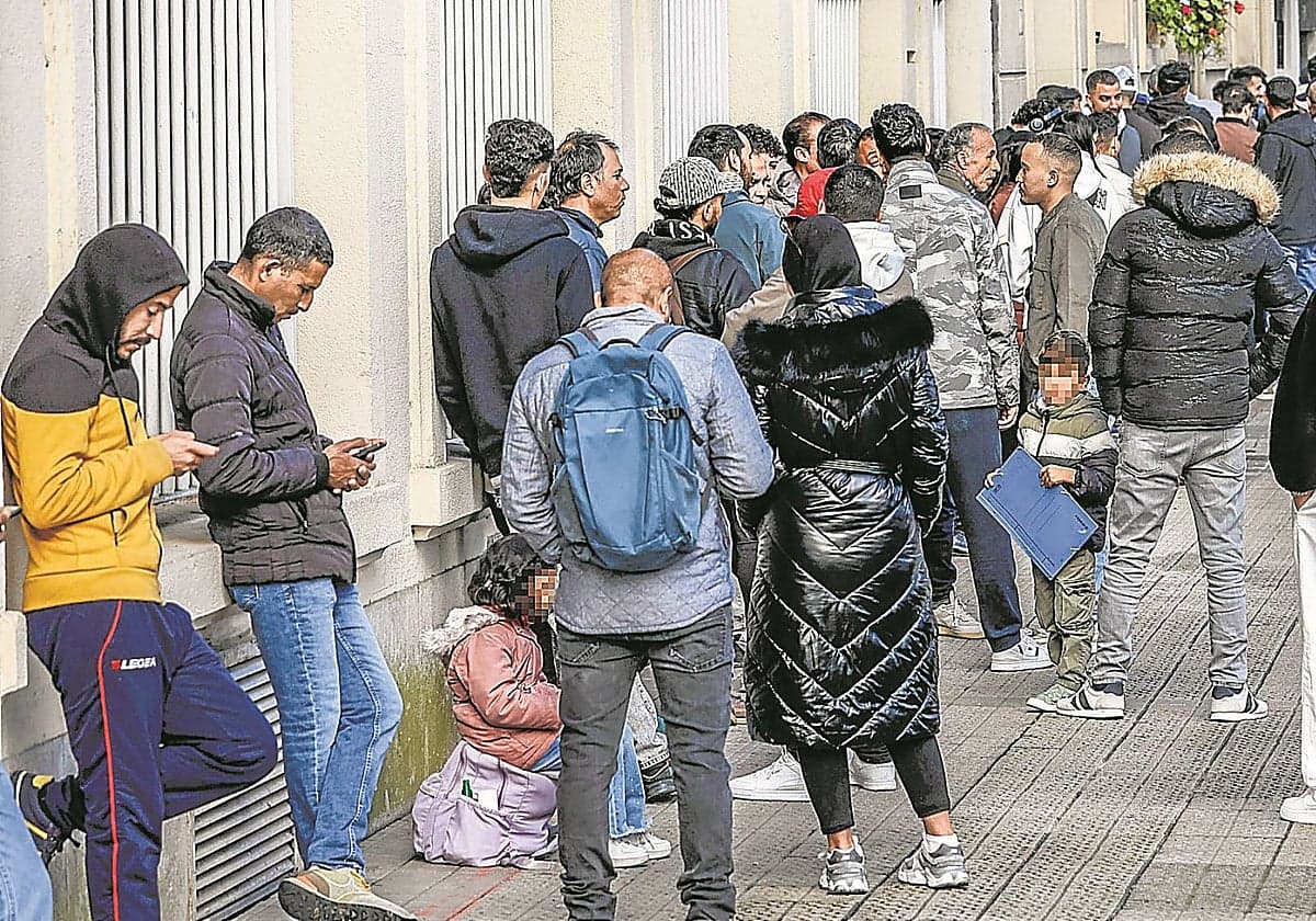 Euskadi suma 7.000 cotizantes extranjeros en dos meses con la regularización
