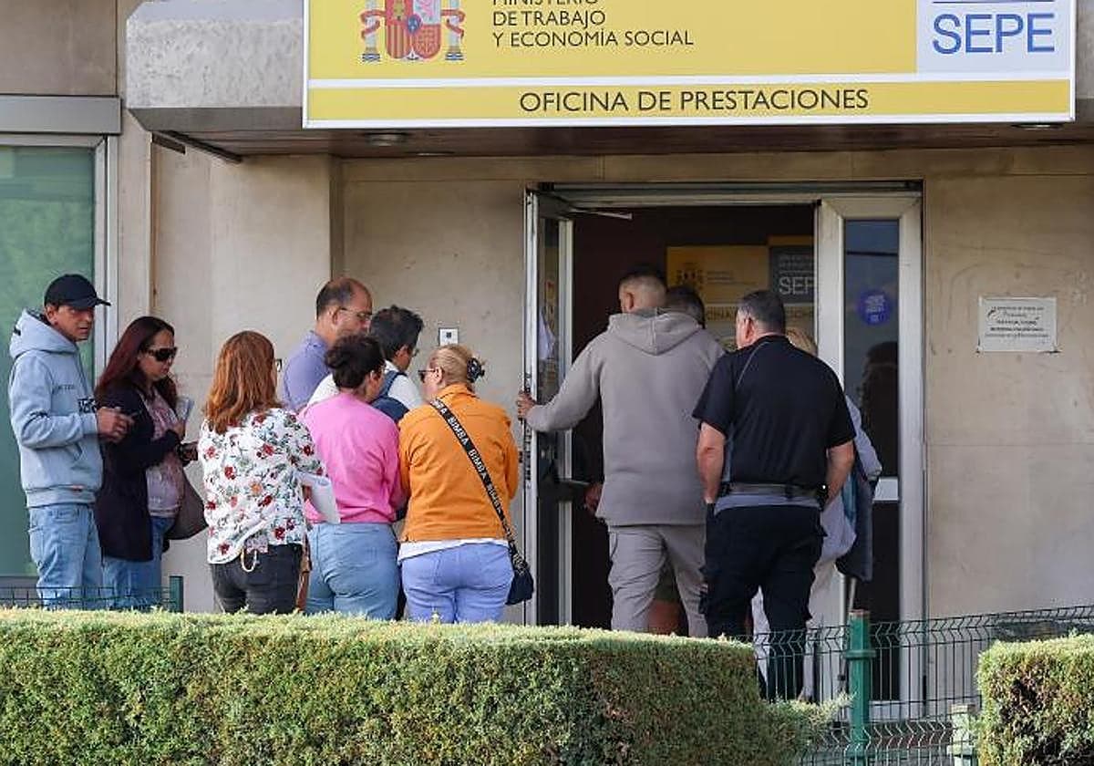 Los cobros de los planes de pensiones por los que el SEPE suspenderá el subsidio de mayores de 52 años