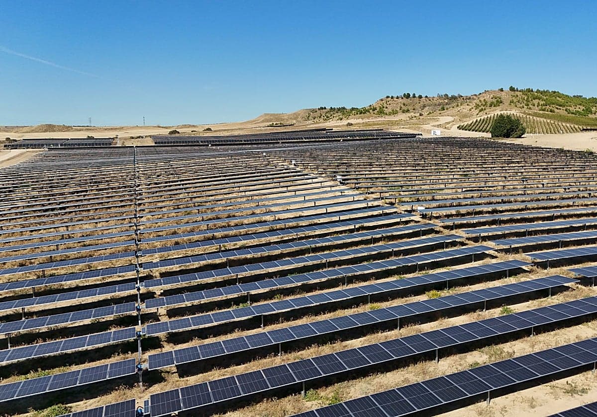 La vizcaína GES se adjudica cuatro contratos por 225 millones para construir doce plantas solares en España