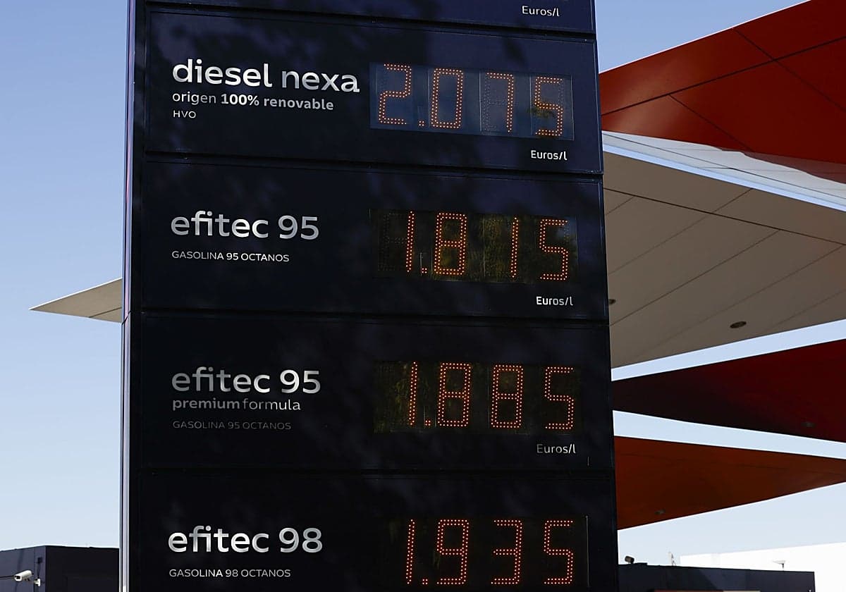 Los carburantes encadenan cinco semanas de subida y se acercan a los máximos del año