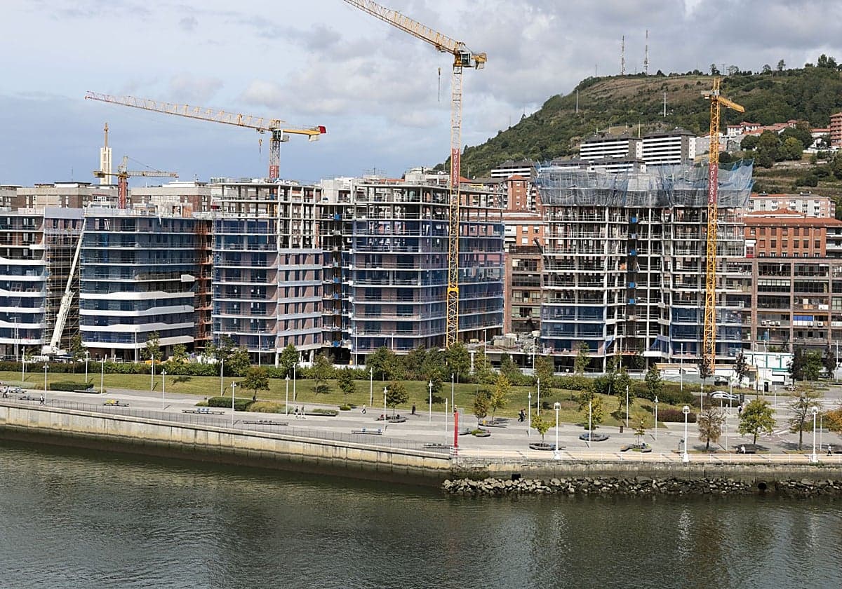 La firma de hipotecas desacelera en Euskadi con una caída del 16% en julio
