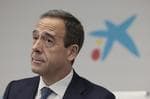 CaixaBank descarta un enfriamiento del mercado de la vivienda y lamenta la falta de un pacto político: "Hay que construir"