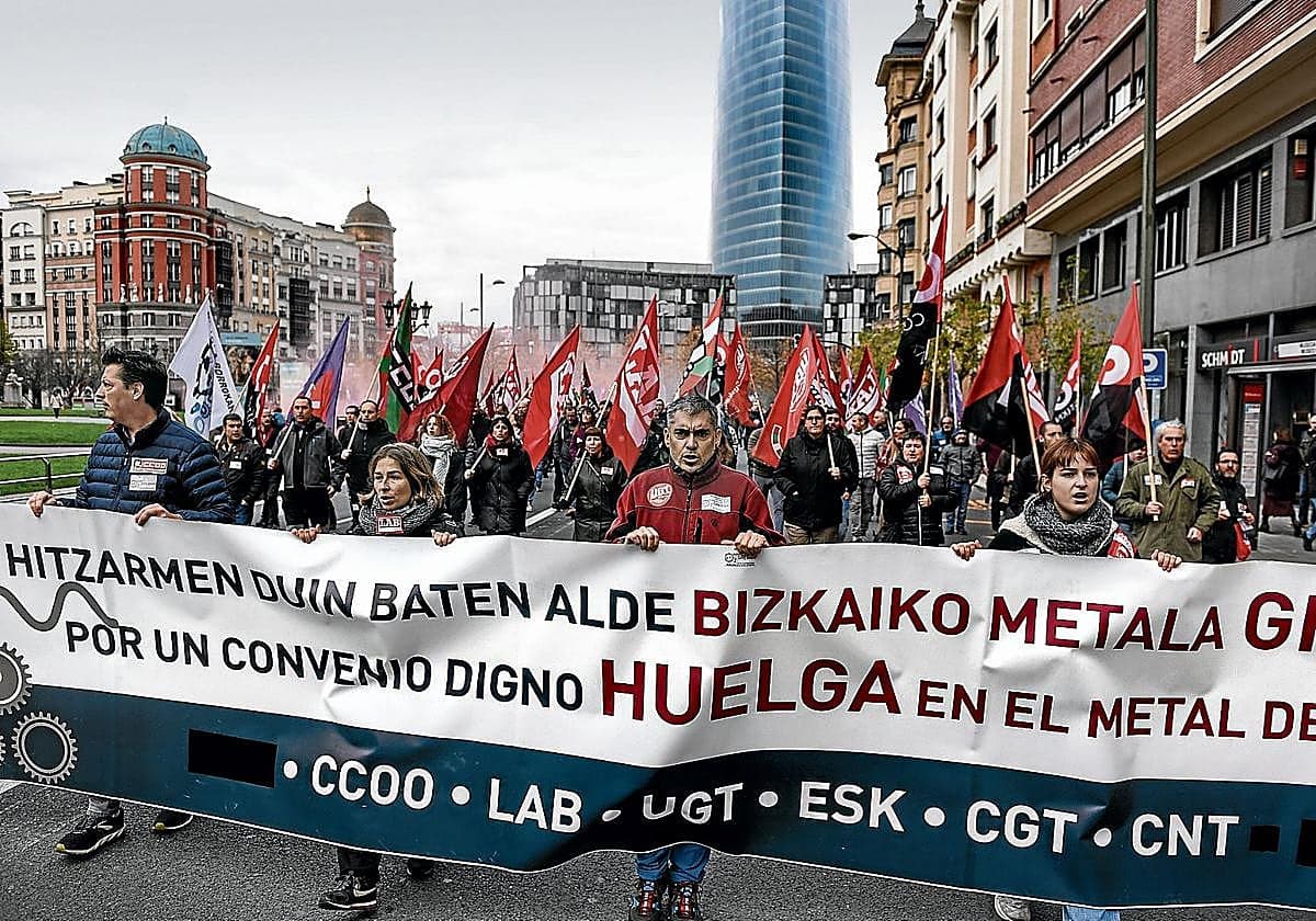 Los convenios firmados por CC OO y UGT cubren a más trabajadores que los sellados por ELA y LAB