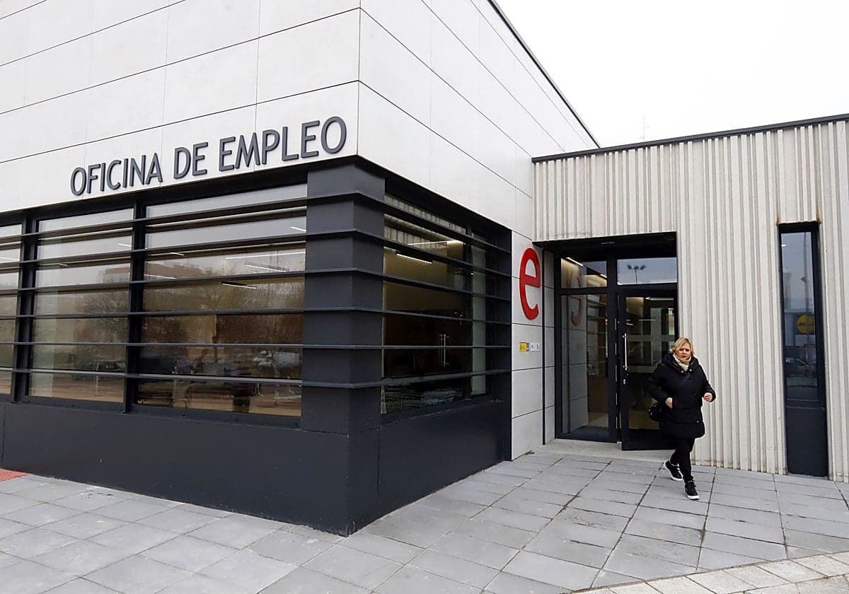 La reforma del subsidio para mayores de 52 tensiona las cuentas del Estado con un gasto extra de 18.000 millones