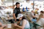 España destruye 163.840 empleos por el final del verano y el Gobierno dice que habrían sido más sin la regulación masiva de inmigrantes
