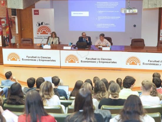 El Banco de España analiza en Valladolid las proyecciones macroeconómicas con los agentes sociales y la comunidad académica 
